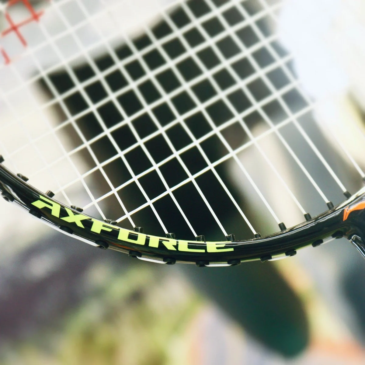 lining axforce 9 strings