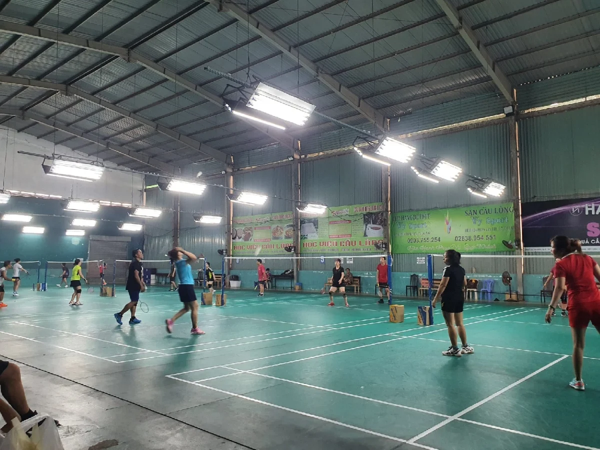 san cau long vysport tong quan