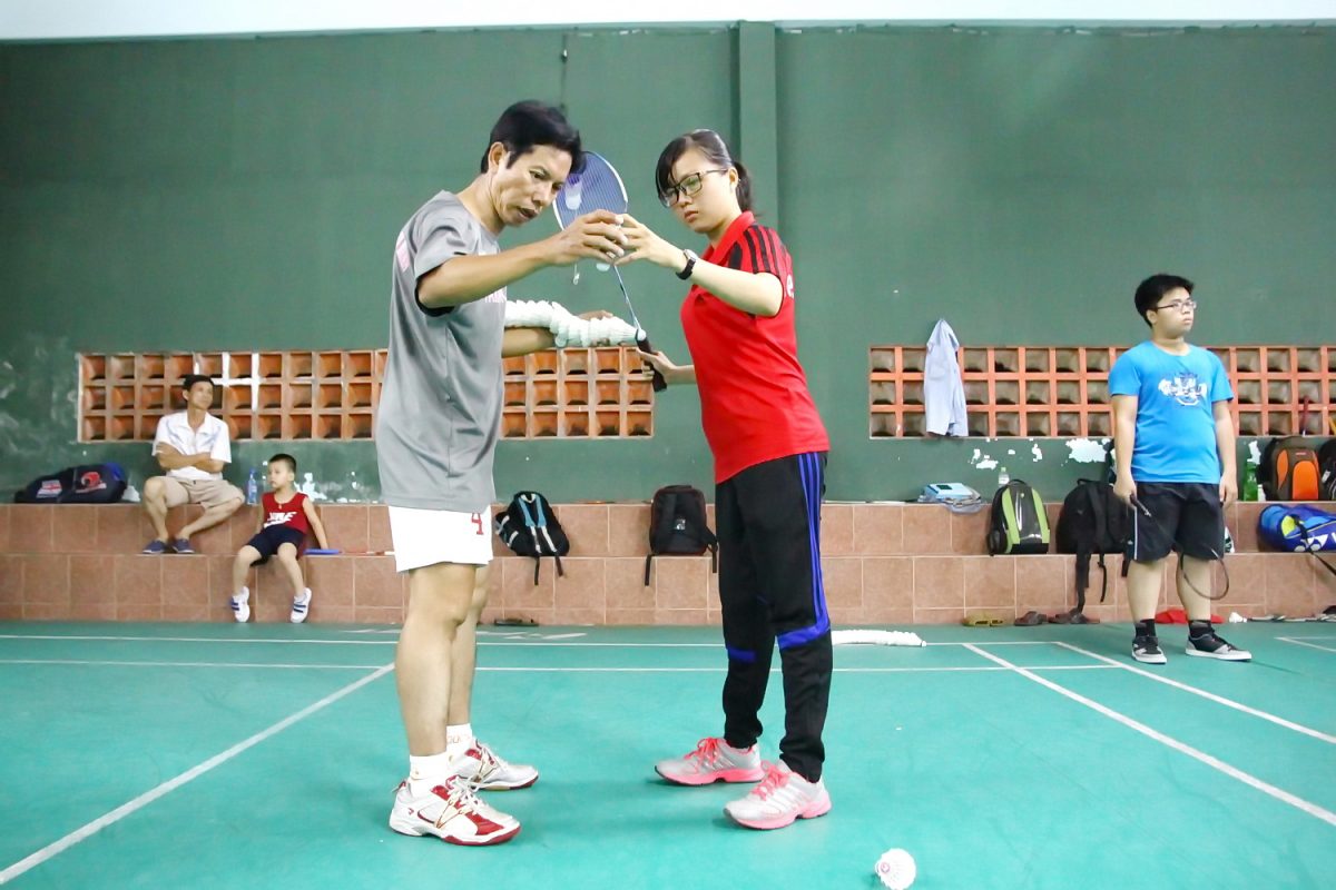 tap luyen van dong vien cau long