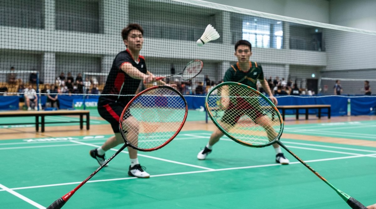 [Video] So s&aacute;nh Yonex Astrox 88D Pro v&agrave; 77 Pro - C&ocirc;ng nghệ n&agrave;o tạo n&ecirc;n sự kh&aacute;c biệt giữa Astrox 88D Pro v&agrave; 77 Pro trong 